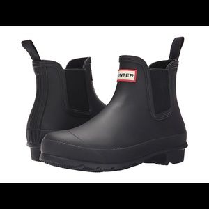 ISO Short Matte Black Chelsea Hunter Boots